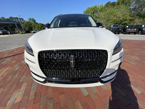 White Metallic 2024 Lincoln Corsair Premiere