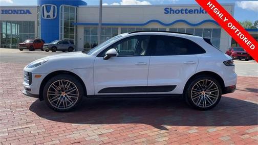 2020 Porsche Macan Base
