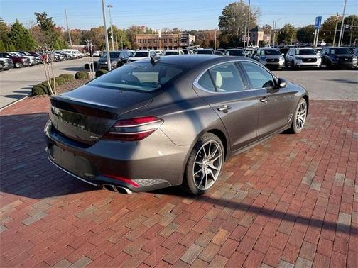 2023 Genesis G70 2.0T