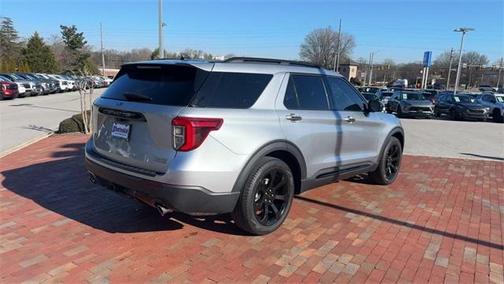 2023 Ford Explorer ST-Line