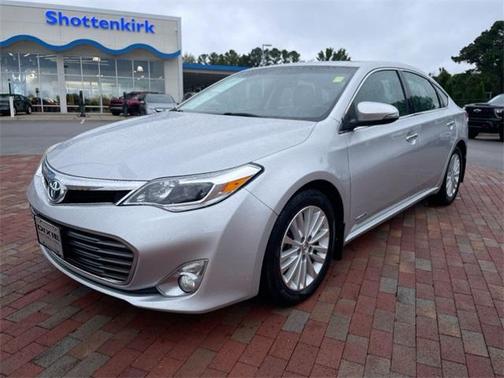 2013 Toyota Avalon Hybrid XLE Premium