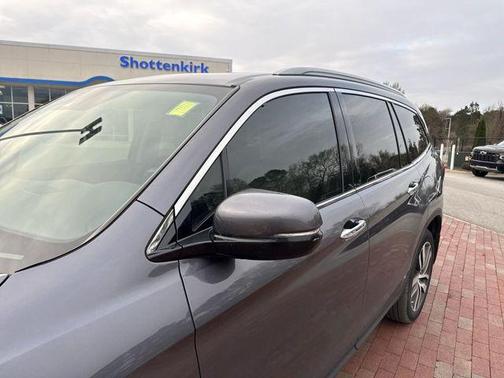 2017 Honda Pilot Elite