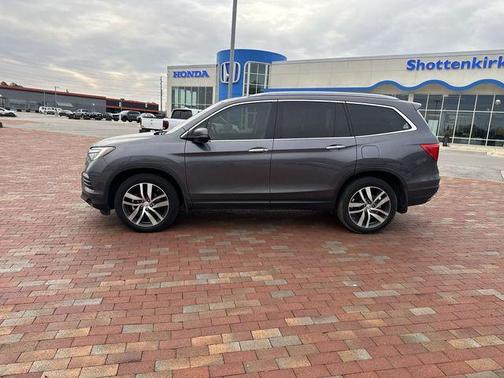 2017 Honda Pilot Elite