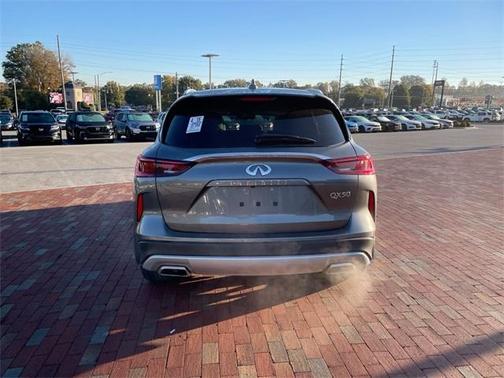 2022 INFINITI QX50 Luxe