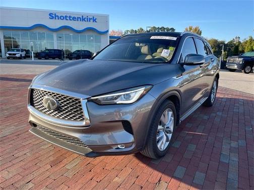 2022 INFINITI QX50 Luxe