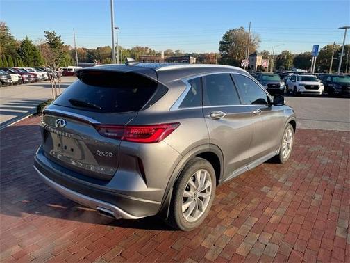 2022 INFINITI QX50 Luxe