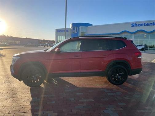 2024 Volkswagen Atlas 2.0T SE w/Technology