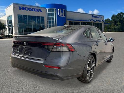 Meteorite Gray Metallic 2026 Honda Accord SE