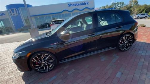 2024 Volkswagen Golf GTI 2.0T Autobahn
