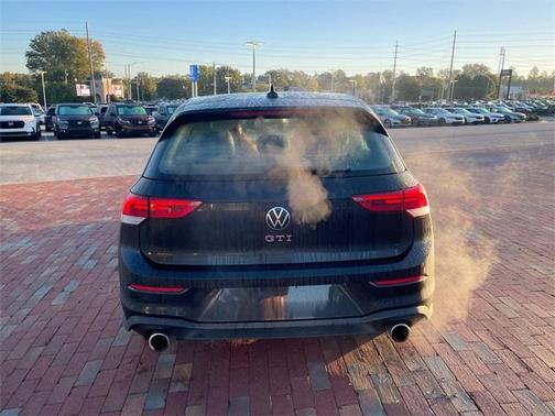 2024 Volkswagen Golf GTI 2.0T Autobahn