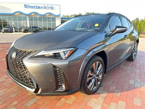 2023 Lexus UX 250h F SPORT Handling