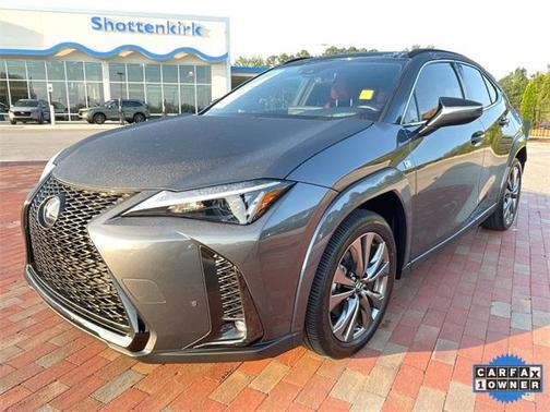 2023 Lexus UX 250h F SPORT Handling