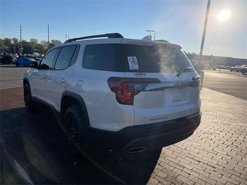 2023 GMC Acadia AT4
