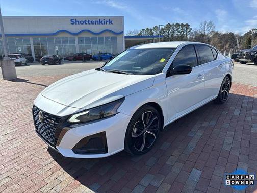 2023 Nissan Altima 2.5 SR