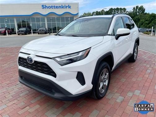 2023 Toyota RAV4 Hybrid XLE