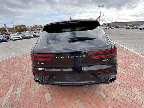 2025 Genesis GV70 2.5T