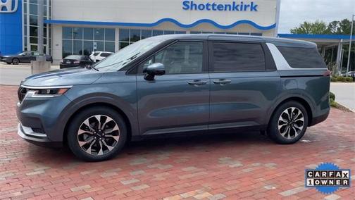 2024 Kia Carnival EX