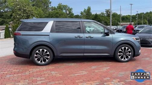 2024 Kia Carnival EX