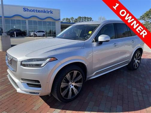 2022 Volvo XC90 T6 Inscription 7 Passenger