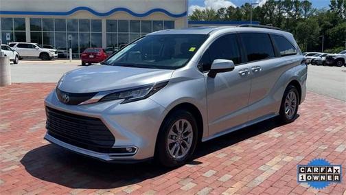 2022 Toyota Sienna XLE
