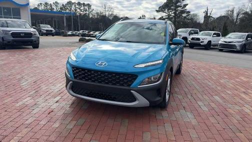 2022 Hyundai KONA SEL