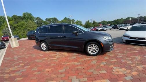 2021 Chrysler Pacifica Touring-L