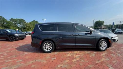 2021 Chrysler Pacifica Touring-L