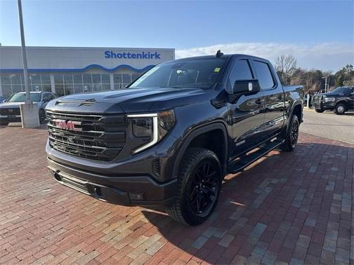 2022 GMC Sierra 1500 Elevation