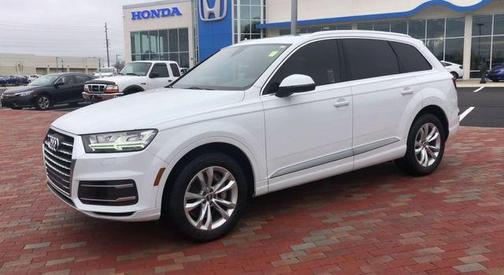 Glacier White Metallic 2017 Audi Q7 3.0T Premium Plus