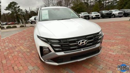 White Pearl 2025 Hyundai TUCSON SEL Convenience