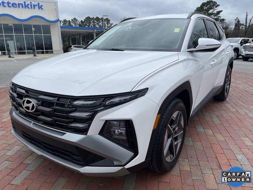 White Pearl 2025 Hyundai TUCSON SEL Convenience