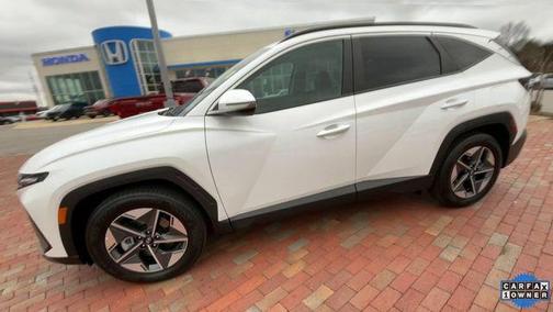 White Pearl 2025 Hyundai TUCSON SEL Convenience