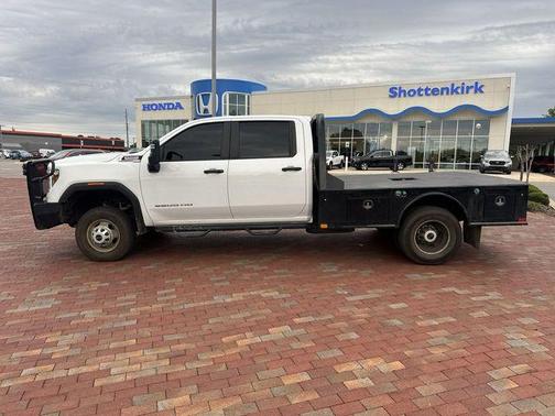 Summit White 2022 GMC Sierra 3500 Pro
