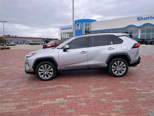 2023 Toyota RAV4 Limited