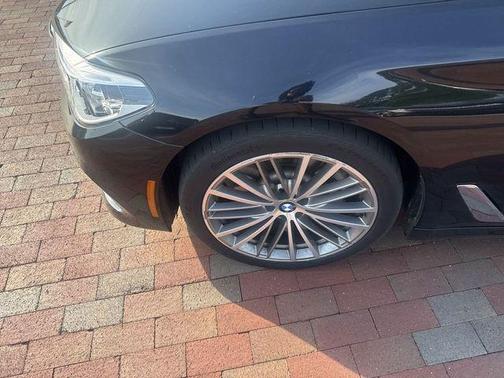 Black Sapphire Metallic 2017 BMW 540 i xDrive