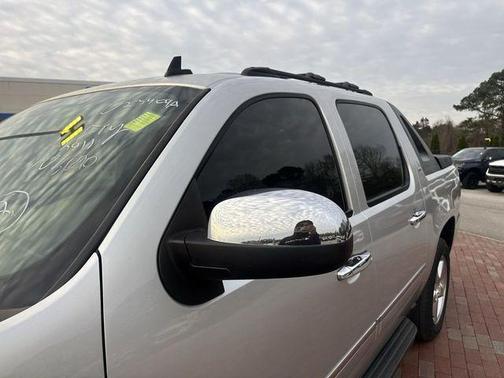 2011 Chevrolet Avalanche 1500 LTZ
