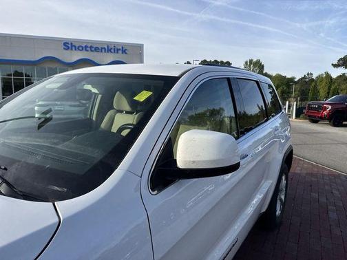 2022 Jeep Grand Cherokee WK Laredo