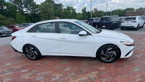 White 2024 Hyundai ELANTRA Limited