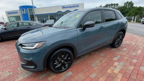 Pearl 2024 Honda HR-V Sport