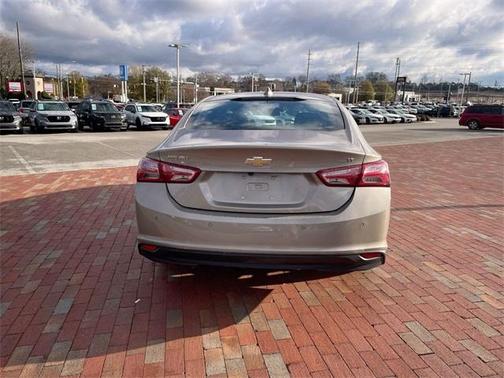 2024 Chevrolet Malibu 2LT