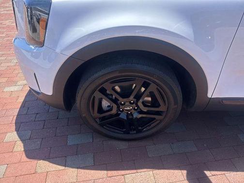 Glacial White Pearl 2024 Kia Telluride EX X-Line
