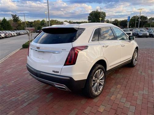 2025 Cadillac XT5 Premium Luxury