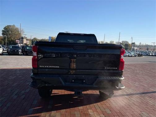 2025 Chevrolet Silverado 2500 Custom