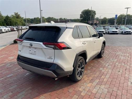 2022 Toyota RAV4 Hybrid SE