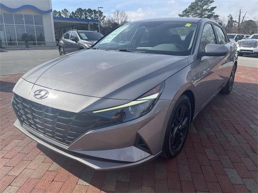 2021 Hyundai ELANTRA SEL
