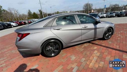 2021 Hyundai ELANTRA SEL