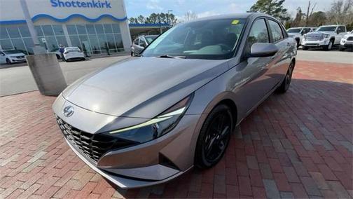 2021 Hyundai ELANTRA SEL