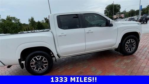 2024 Nissan Frontier SL