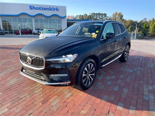 2023 Volvo XC60 B5 Plus Bright Theme