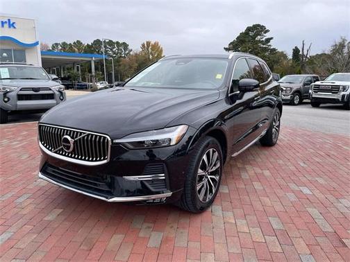 2023 Volvo XC60 B5 Plus Bright Theme